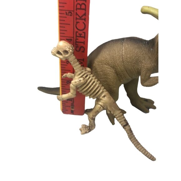 Mixed Lot Hard Plastic Dinosaurs Small Action Figure Toys Animals Lot of 4 - Picture 10 of 11